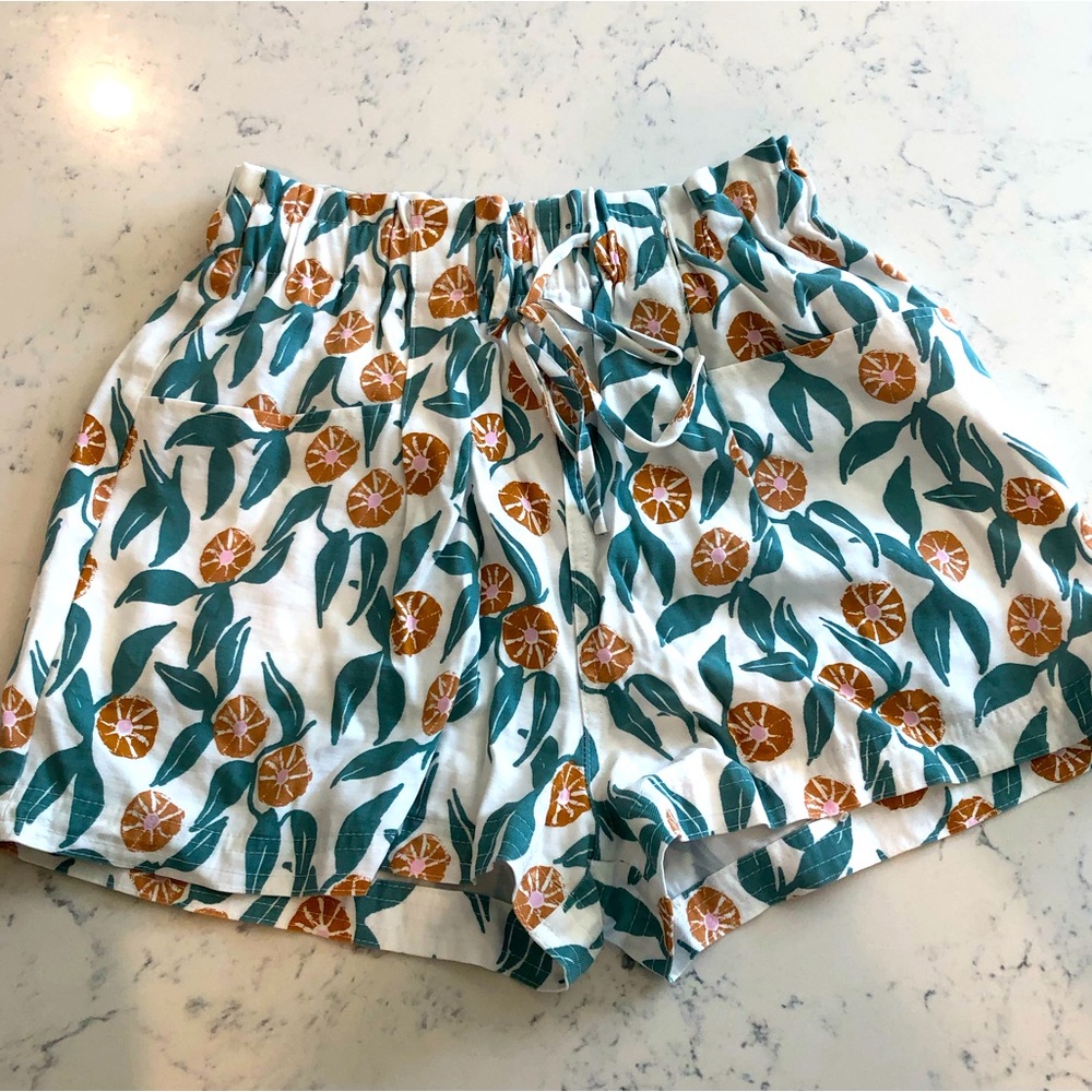Pull & Bear Floral Paper-bag Shorts